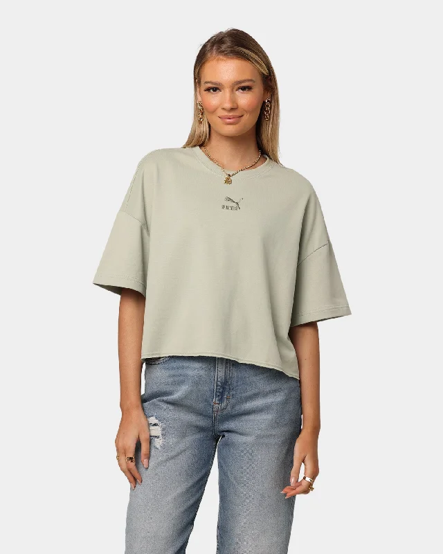 Puma Women's Classic Raw Edge Crew T-Shirt Desert Sage-- Spandex Blend Rayon Blend Denim Blend Puma Women's Classic Raw Edge Crew T-Shirt Desert Sage-- Spandex Blend Rayon Blend Denim Blend