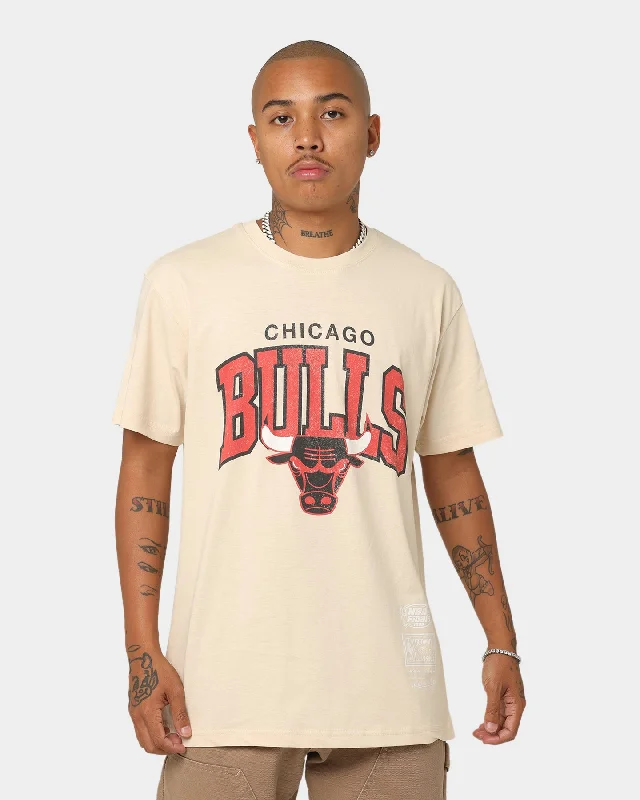 Mitchell & Ness Chicago Bulls Vintage Arch T-Shirt Sand Dollar Beige-- Hooded Caped Shawl Collar