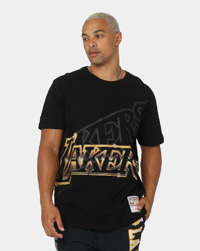 Mitchell & Ness Los Angeles Lakers Big Face 4.0 Short Sleeve T-Shirt Black-- Zippered Front Buttoned Front Snap Front Mitchell & Ness Los Angeles Lakers Big Face 4.0 Short Sleeve T-Shirt Black-- Zippered Front Buttoned Front Snap Front