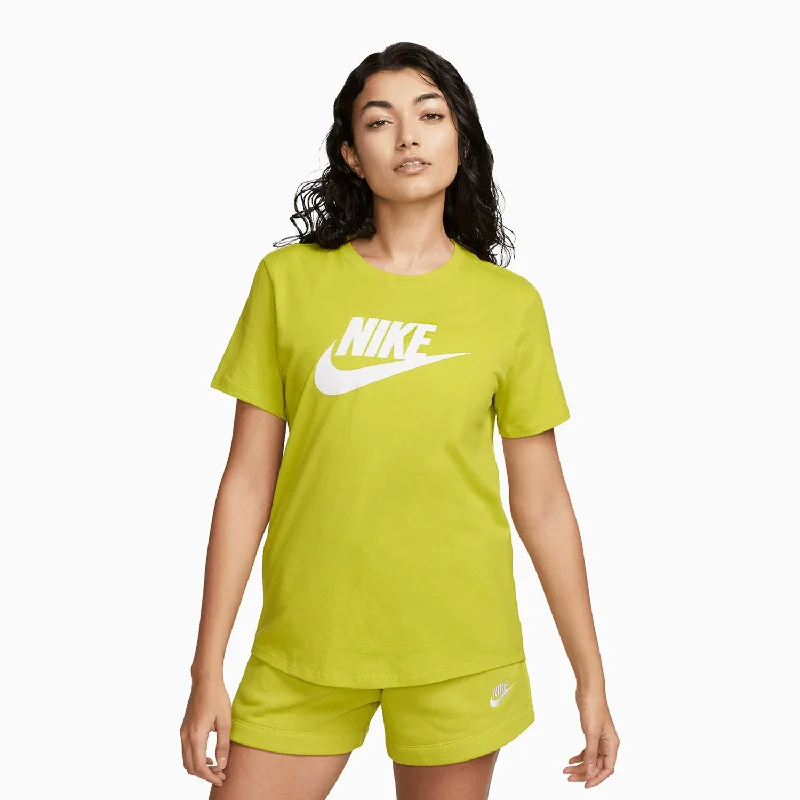 Women's Nike Sportswear Club Essentials T Shirt And Shorts Outfit-- V-Neck T-Shirt Long Sleeve Cotton Women's Nike Sportswear Club Essentials T Shirt And Shorts Outfit-- V-Neck T-Shirt Long Sleeve Cotton