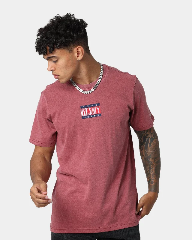 Tommy Jeans TJM Timeless Tommy 1 T-Shirt Bing Cherry-- Hooded Caped Shawl Collar