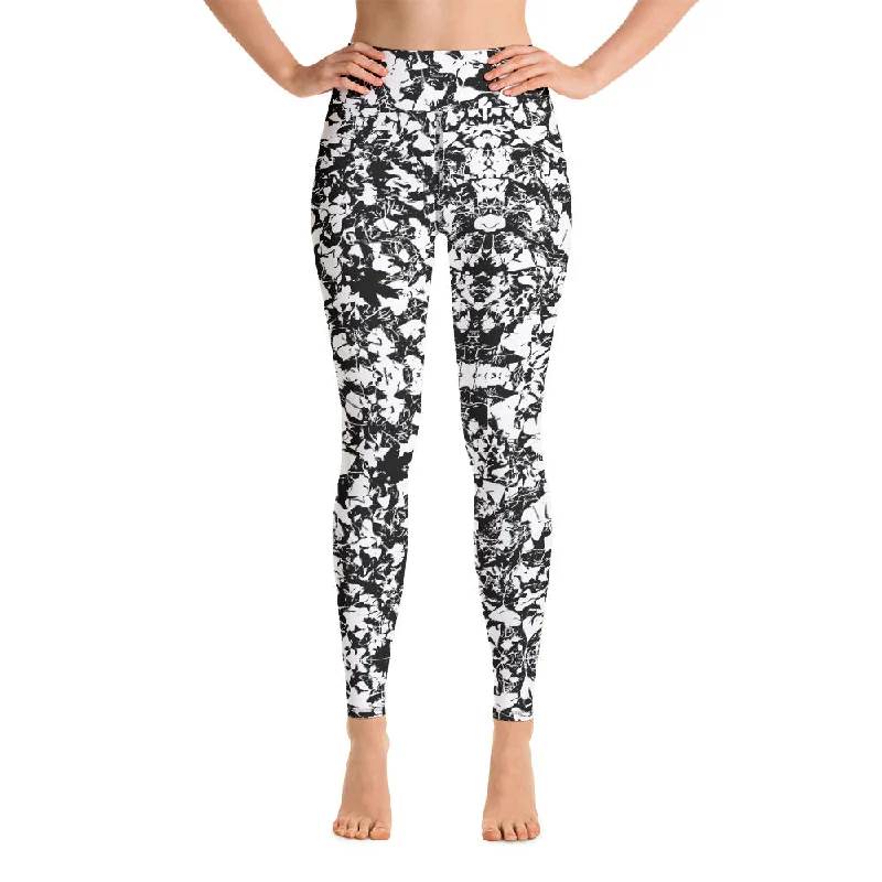 Mid Autumn Leaf Parade Multi Colors Super Soft, Stretchy, Comfortable Yoga Leggings With Pockets Chic Velvet Soft Leggings Mid Autumn Leaf Parade Multi Colors Super Soft, Stretchy, Comfortable Yoga Leggings With Pockets Chic Velvet Soft Leggings
