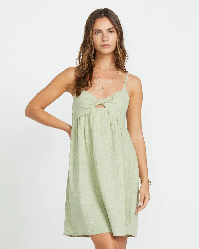 In A Twist Dress - Pistachio sweetheart Neckline Romantic