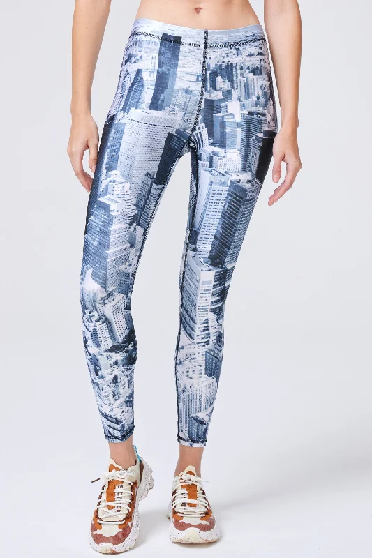 Hi-Shine Leggings in Above NYC Comfortable Capri-Length Leggings