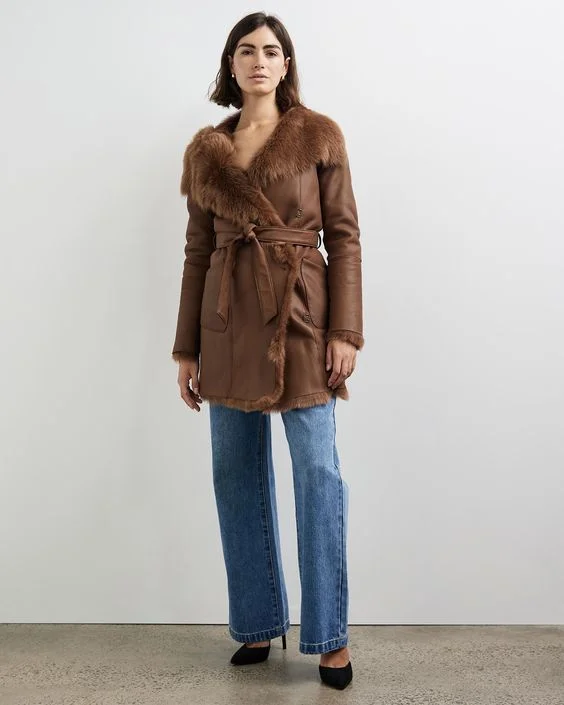 Chelsea Slouch Shearling Coat Noccialo Shearling Hook-and-Loop Buckled Tied